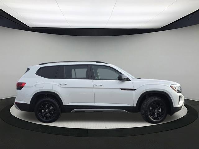 new 2026 Volkswagen Atlas car, priced at $51,892