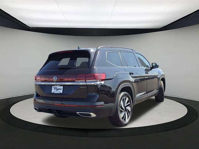 new 2024 Volkswagen Atlas car, priced at $44,230