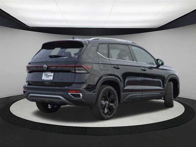 new 2025 Volkswagen Taos car, priced at $29,306