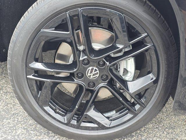 new 2025 Volkswagen Tiguan car, priced at $38,635
