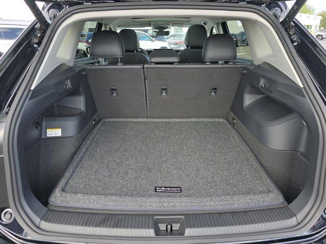 new 2025 Volkswagen Tiguan car, priced at $37,089