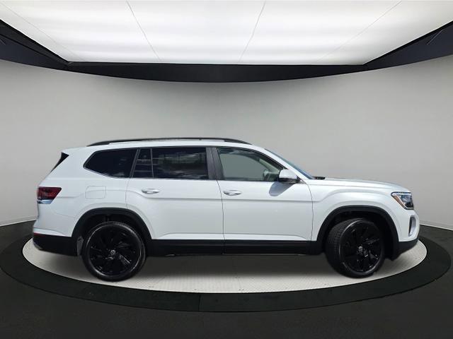 new 2026 Volkswagen Atlas car, priced at $48,459