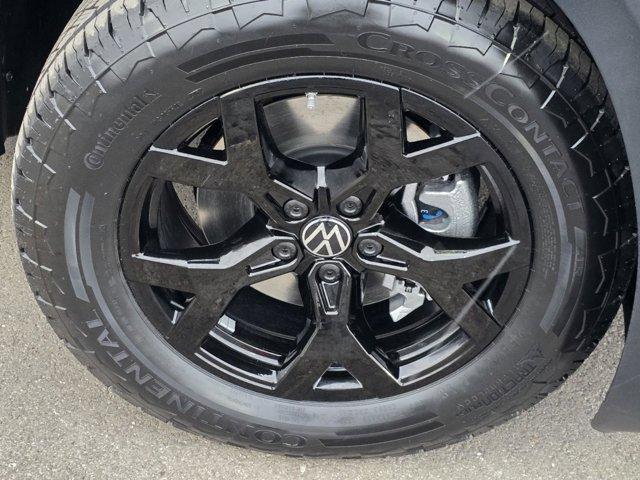 new 2025 Volkswagen Atlas car, priced at $48,296