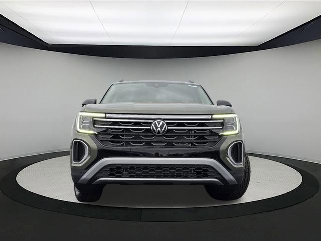 new 2025 Volkswagen Atlas car, priced at $48,549