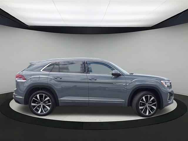 new 2025 Volkswagen Atlas Cross Sport car, priced at $53,690