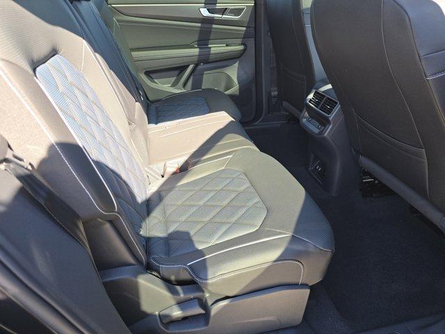 new 2026 Volkswagen Atlas Cross Sport car, priced at $54,248