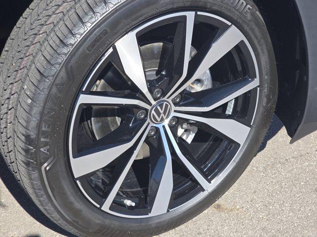 new 2026 Volkswagen Atlas Cross Sport car, priced at $54,248