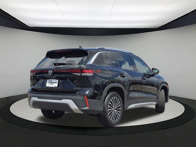 new 2025 Volkswagen Tiguan car, priced at $31,499