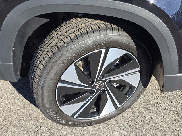 new 2025 Volkswagen Taos car, priced at $32,984