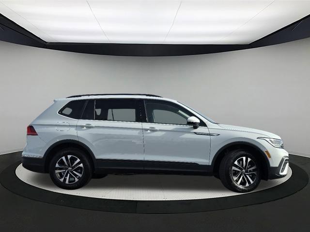 new 2024 Volkswagen Tiguan car, priced at $30,275