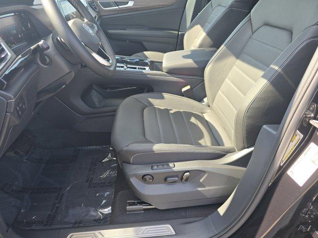 new 2026 Volkswagen Atlas car, priced at $50,486