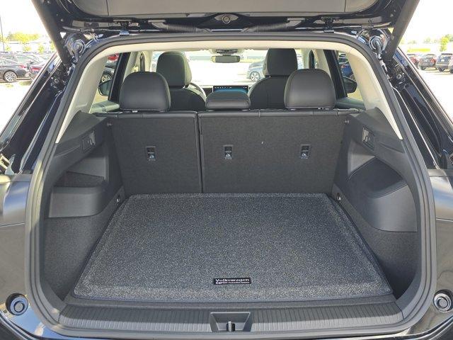 new 2025 Volkswagen Tiguan car, priced at $36,571