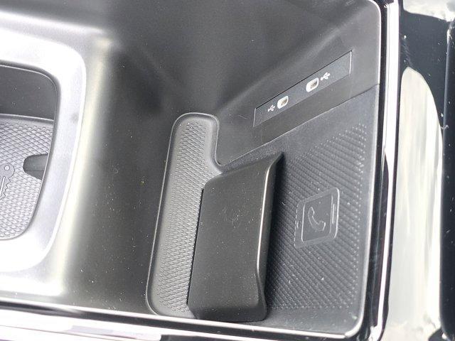 new 2025 Volkswagen ID.4 car, priced at $58,289