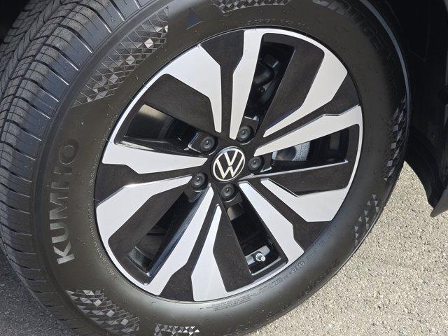 new 2026 Volkswagen Atlas car, priced at $42,014