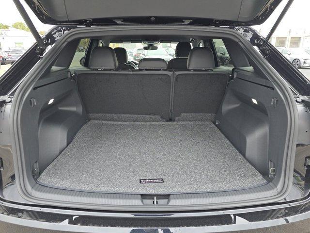 new 2026 Volkswagen Atlas Cross Sport car, priced at $40,898