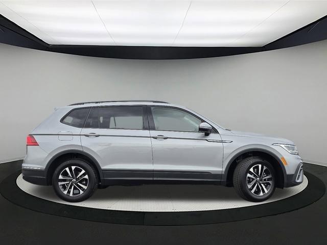 new 2024 Volkswagen Tiguan car, priced at $30,359