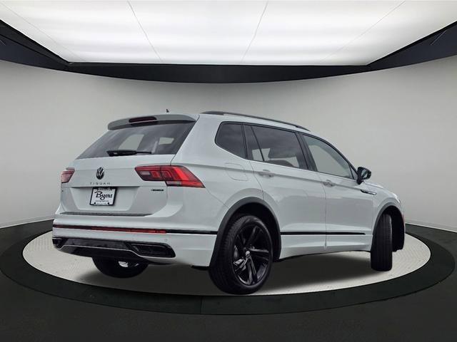 new 2024 Volkswagen Tiguan car, priced at $37,904