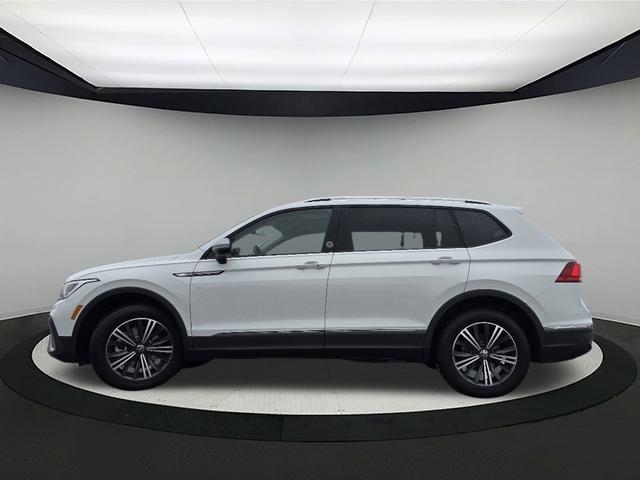 new 2024 Volkswagen Tiguan car, priced at $34,624