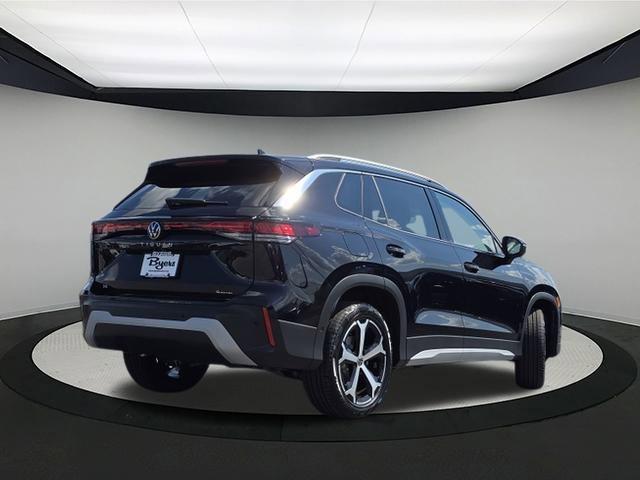 new 2025 Volkswagen Tiguan car, priced at $35,403