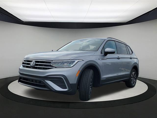 new 2024 Volkswagen Tiguan car, priced at $31,305