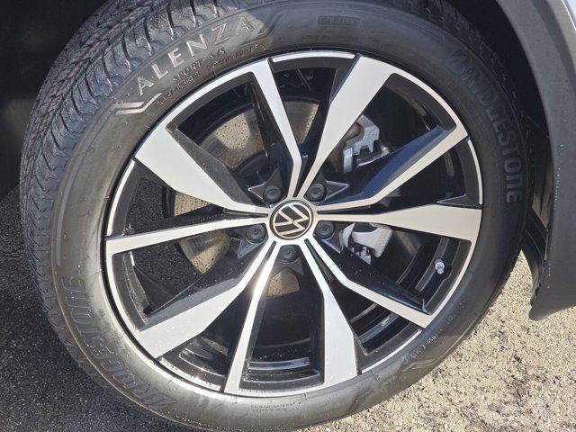 new 2026 Volkswagen Atlas car, priced at $55,768