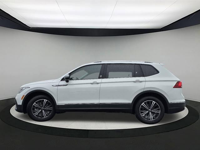 new 2024 Volkswagen Tiguan car, priced at $34,624