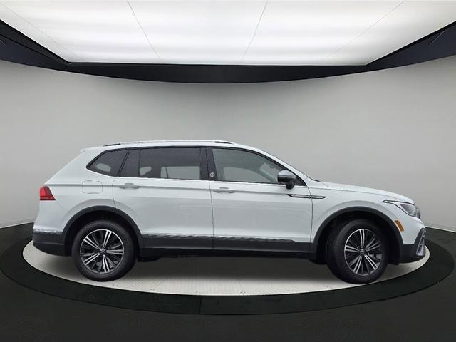 new 2024 Volkswagen Tiguan car, priced at $34,624