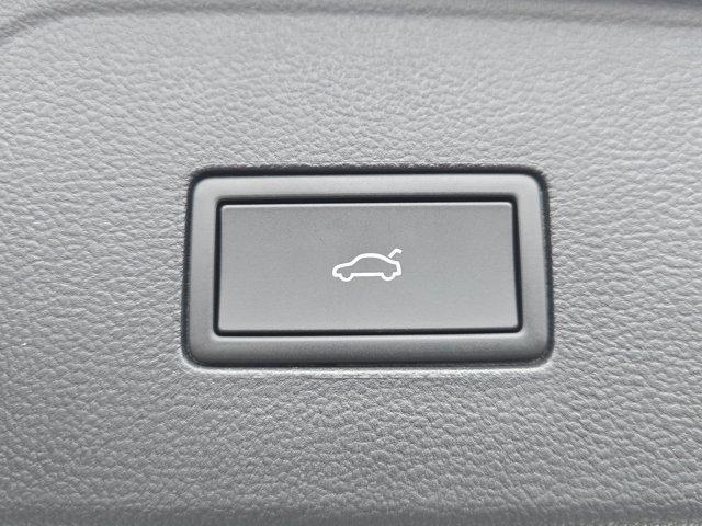 new 2026 Volkswagen Atlas car, priced at $57,767