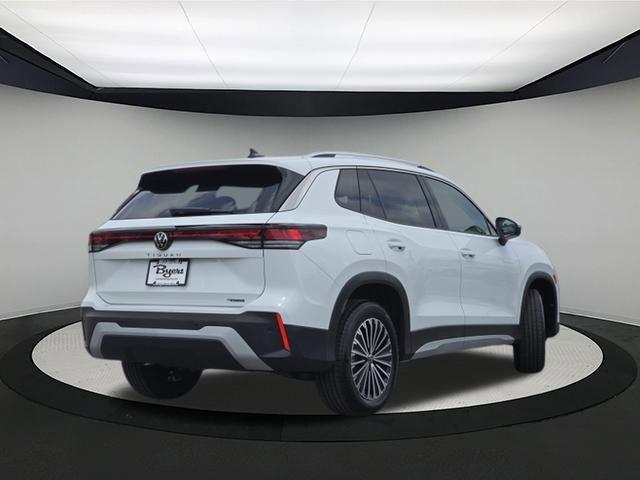 new 2025 Volkswagen Tiguan car, priced at $32,120