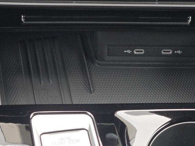 new 2025 Volkswagen Atlas car, priced at $45,295