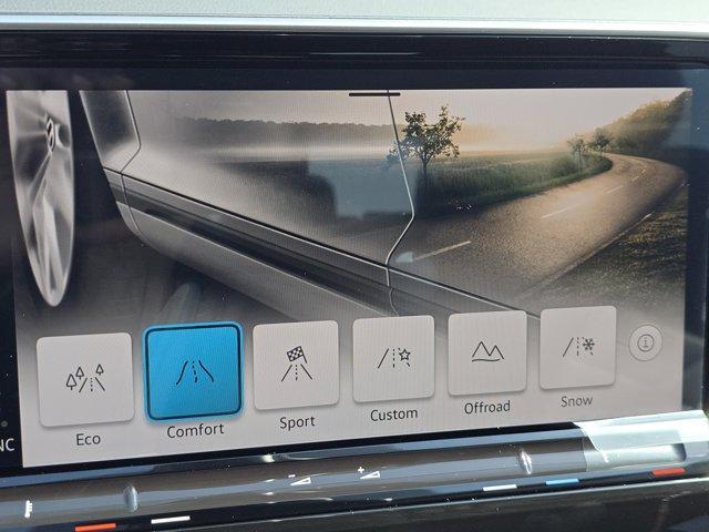 new 2025 Volkswagen Atlas car, priced at $41,006