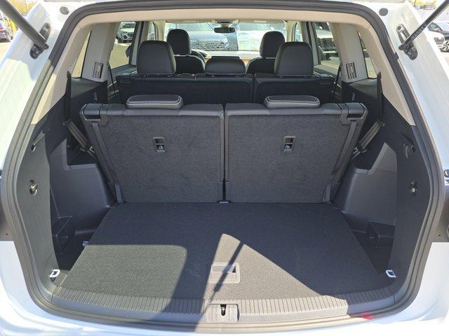 new 2025 Volkswagen Atlas car, priced at $41,006