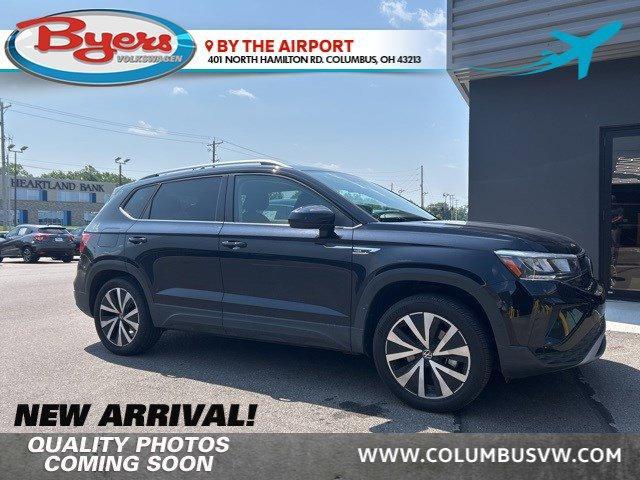 used 2022 Volkswagen Taos car