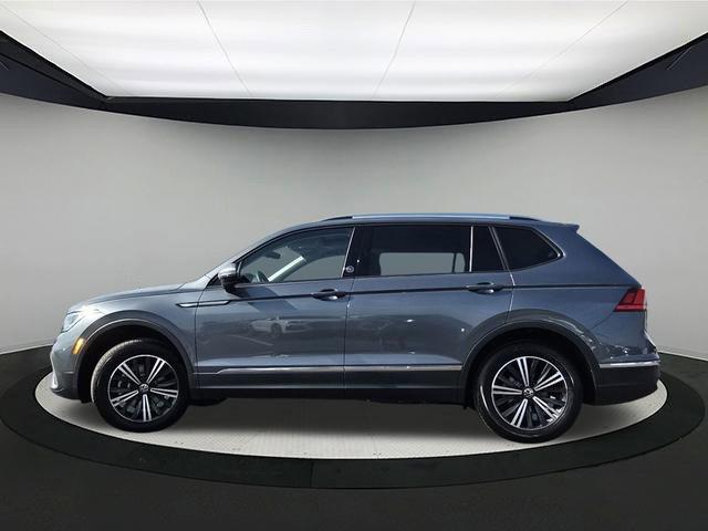 new 2024 Volkswagen Tiguan car, priced at $33,040