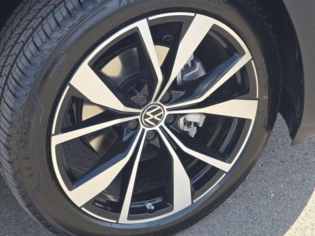 new 2026 Volkswagen Atlas car, priced at $55,768