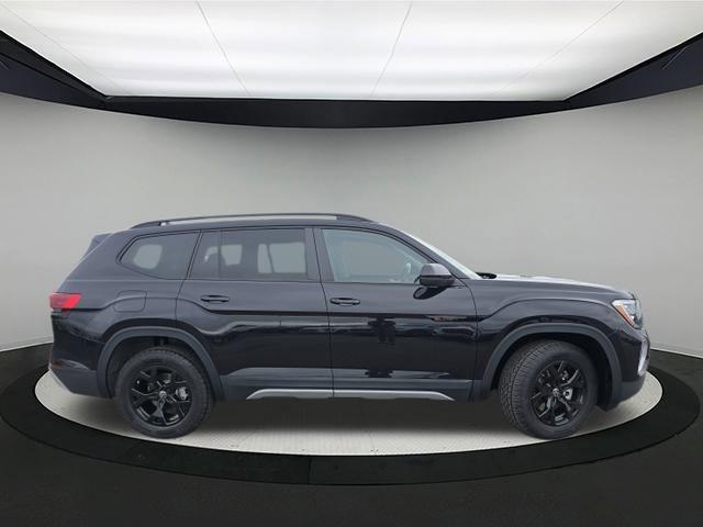 new 2025 Volkswagen Atlas car, priced at $49,649