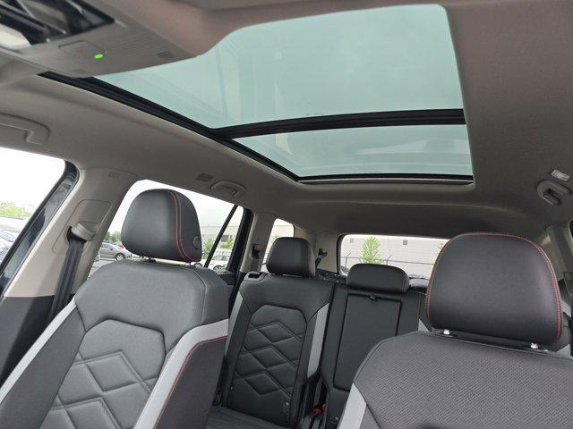new 2025 Volkswagen Atlas car, priced at $49,649