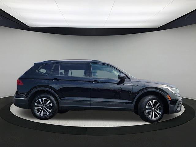 new 2024 Volkswagen Tiguan car, priced at $31,305