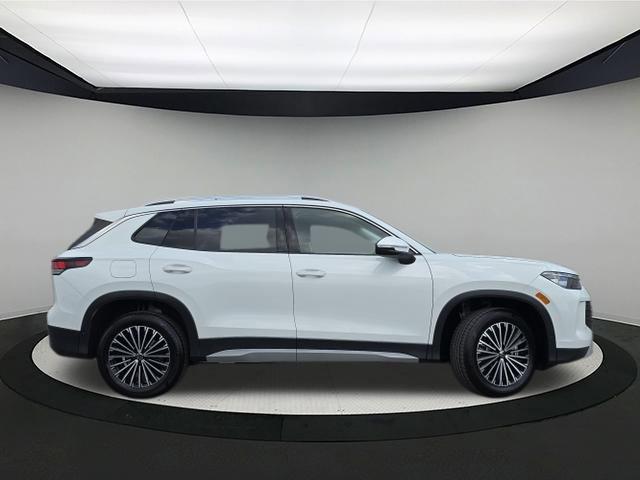 new 2025 Volkswagen Tiguan car, priced at $33,088