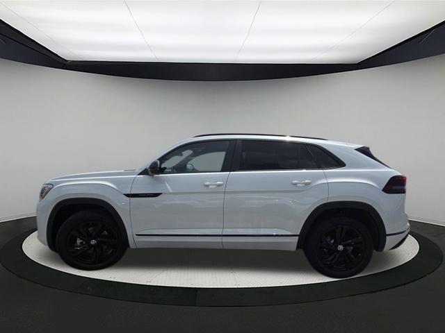 new 2025 Volkswagen Atlas Cross Sport car, priced at $50,033