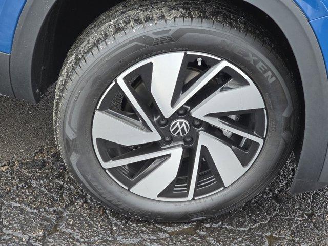 new 2025 Volkswagen Atlas car, priced at $45,963