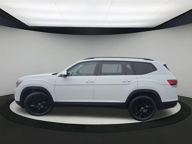 new 2025 Volkswagen Atlas car, priced at $45,428