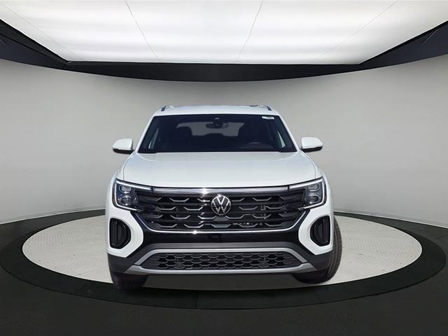 new 2026 Volkswagen Atlas Cross Sport car, priced at $41,705