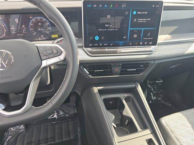 new 2025 Volkswagen Tiguan car, priced at $32,984