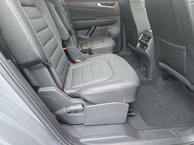 new 2025 Volkswagen Atlas car, priced at $50,336