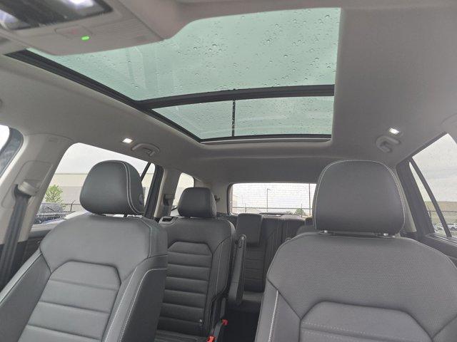 new 2025 Volkswagen Atlas car, priced at $50,336