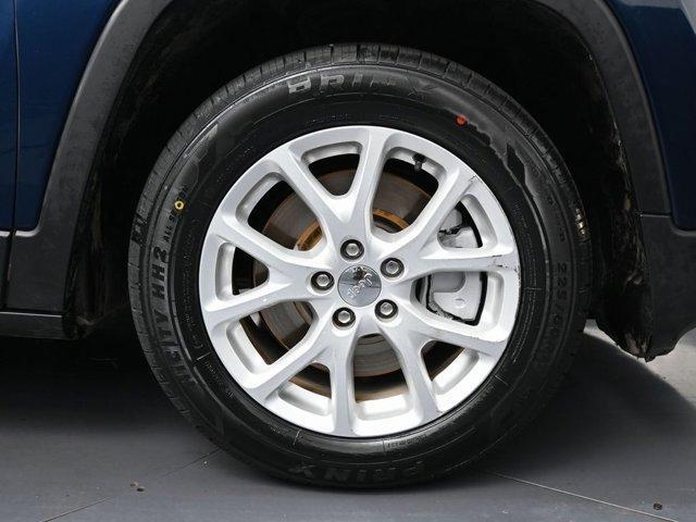 used 2018 Jeep Cherokee car, priced at $14,299