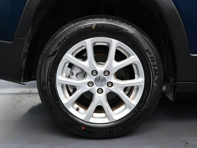 used 2018 Jeep Cherokee car, priced at $14,299