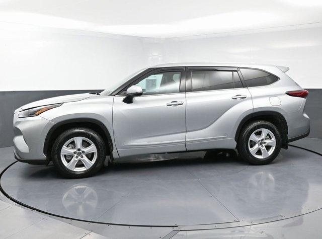 used 2021 Toyota Highlander car, priced at $24,499