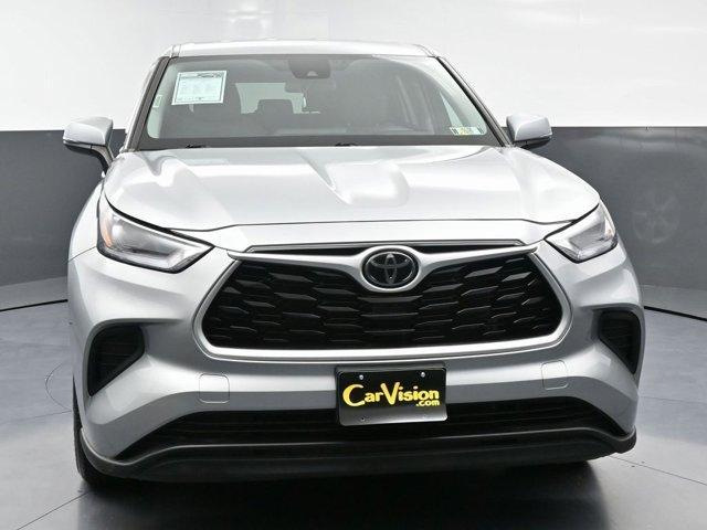 used 2021 Toyota Highlander car, priced at $24,499